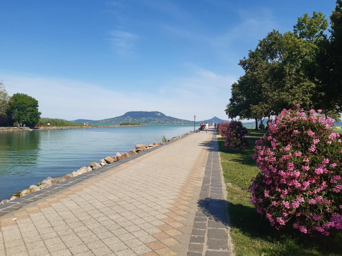 Balaton Holiday Фоньод Екстер'єр фото